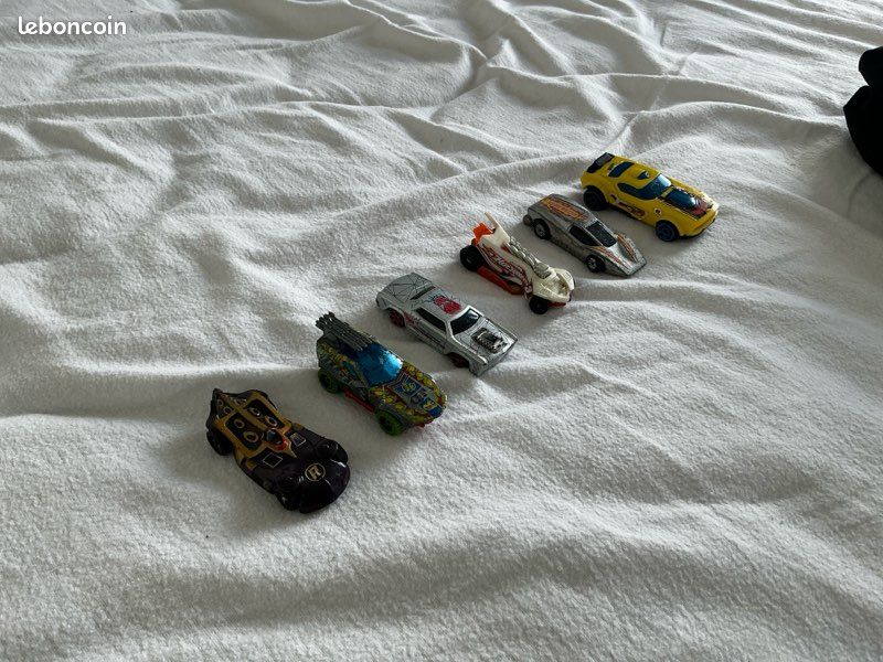 Hot Wheels City Méga Garage, coffret de jeu pour petites voitures avec circuit et pistes, Jouet pour enfant, (image 7)