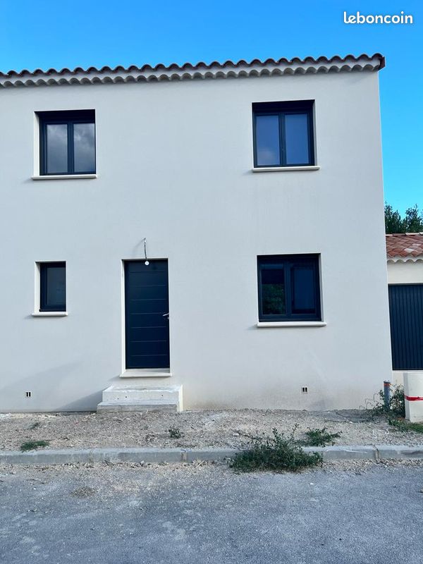Maison 4 pièces 80 m² · à Laudun-l'Ardoise · 80 m² · 179 000 €