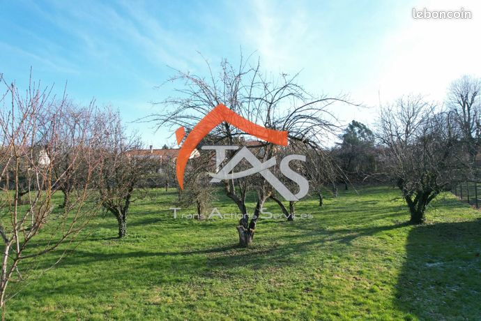 https://img.leboncoin.fr/api/v1/lbcpb1/images/75/4a/40/754a408f4045f3f0e1d50eead7518a354e67517d.jpg?rule=ad-image