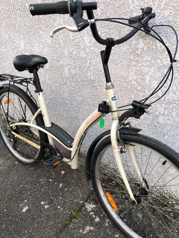 Vélo De Ville Femme Btwin Decathlon – 26 Pouces – 18 Vitesses – Gris