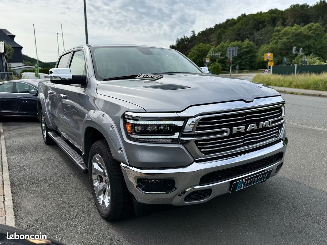 Dodge RAM 1500 Big Horn 5.7 HEMI 401 ch 4x4 – Uconnect – Caméras AV/AR – Attelage (image 5)