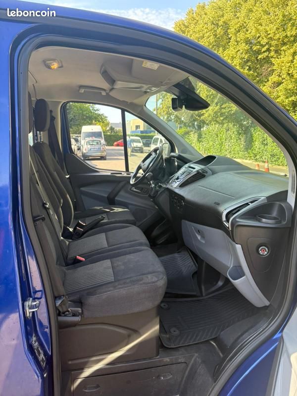 Ford Transit Custom – 9 PLACES GARANTIE TRÈS PROPRE – GARANTIE – TRÈS PROPRE (image 11)
