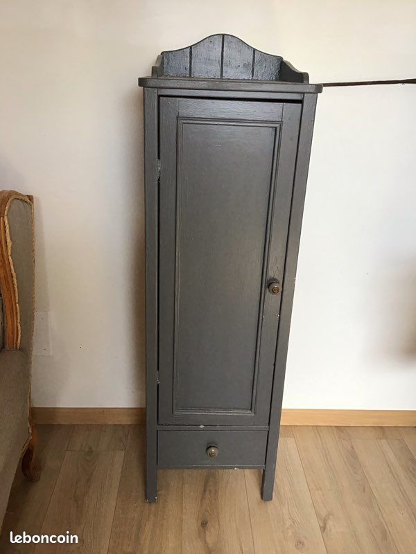 Petit meuble d’appoint (image 1)