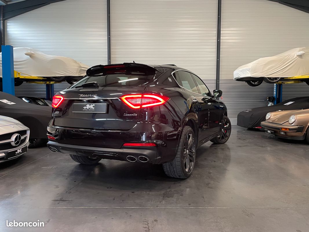 Maserati Levante SQ4 GranSport – 430 cv – Garantie 12 mois offerte - Nero Ribelle – Entretien à jour (image 4)