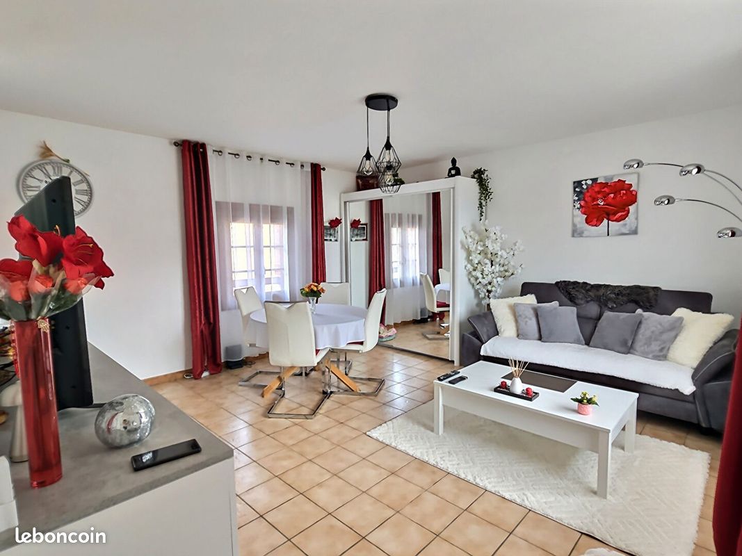 Local commercial 6 pièces 145 m² · à Nègrepelisse · 145 m² · 196 100 €