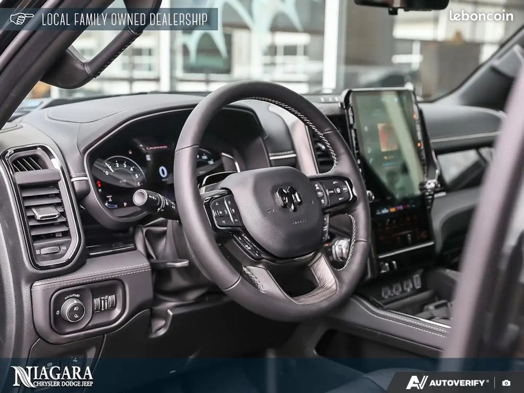 Dodge RAM 1500 Limited 5.7 HEMI V8 4x4 Crew Cab – Night Edition – Neuf 2026 - TVA récupérable (image 3)