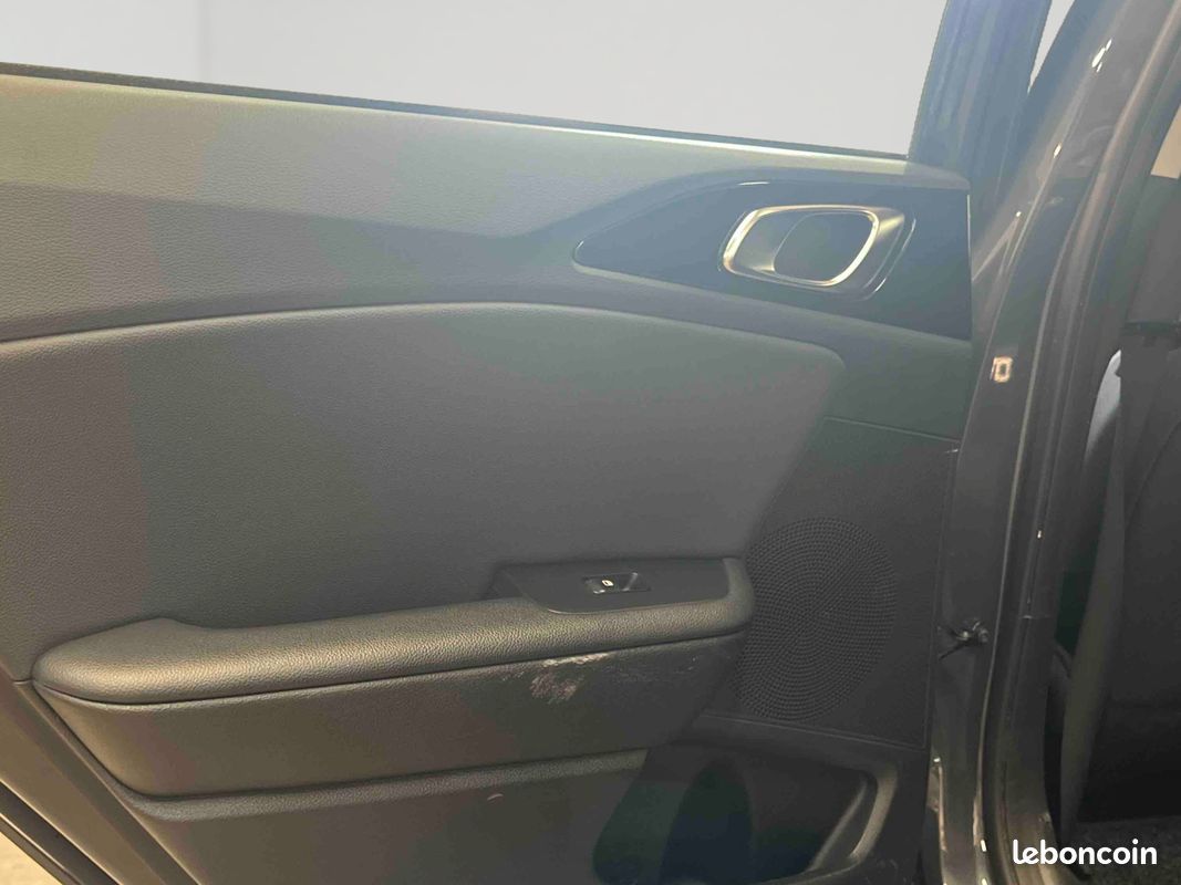 KIA CEED 1.6 CRDi 115 ch ISG DCT7 Active (image 22)