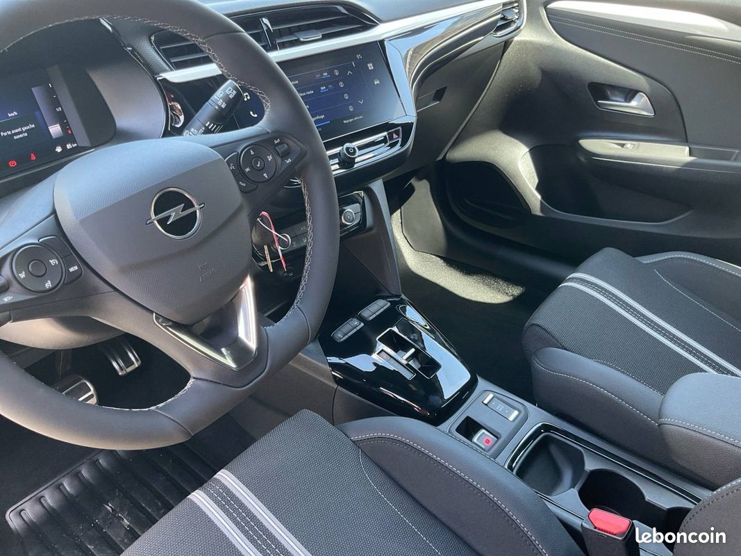 OPEL Corsa 1.2 Turbo Hybrid 110 ch Autom GS (image 11)