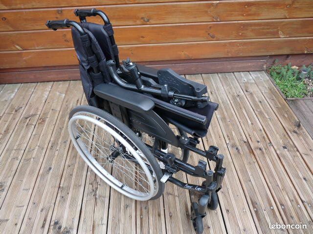 Fauteuil Roulant Manuel Invacare Action 3 Light - Pliable, Occasion Très Bon état, Largeur 50 Cm