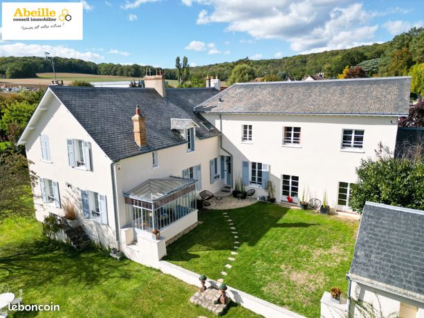 Maison 11 pièces 375 m²
