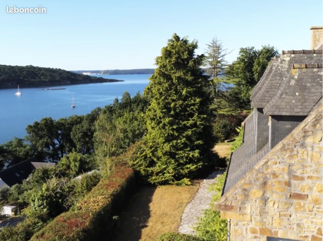 Maison 8 pièces 174 m² · à Plougastel-Daoulas · 174 m² · 582 000 €
