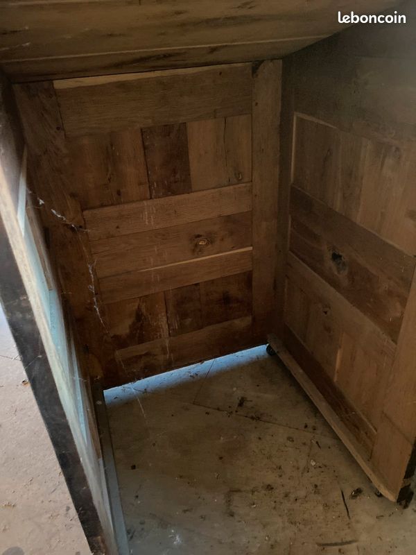 Ancien pupitre en bois sur roulettes (image 6)