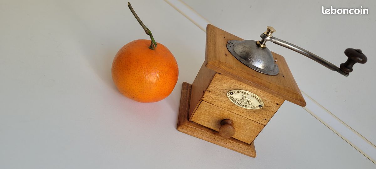 Moulin poivre ancien d'occasion - Arts de la table