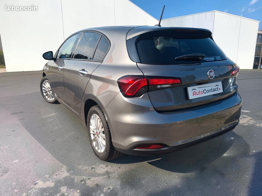 Fiat Tipo Lounge 1.6 Multijet 130 - 5 Places - GPS - Caméra (image 4)