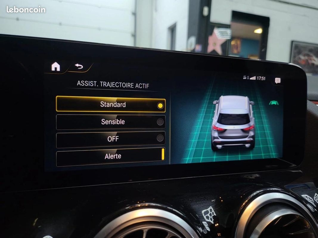 Mercedes Classe Gla 250e 1.3 Hybrid 218cv AMG LINE (image 14)