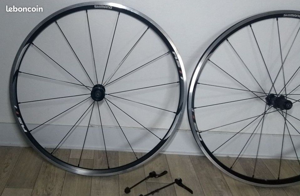 Roues de route avant & arrière 700 aux meilleur prix du net - Maxi pièces vélo