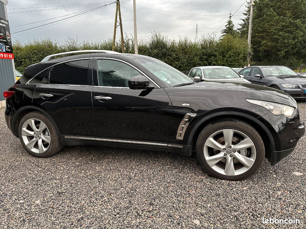 Infiniti fx 30ds / GPS / Toit ouvrant / cuir / regulateur / camera (image 4)