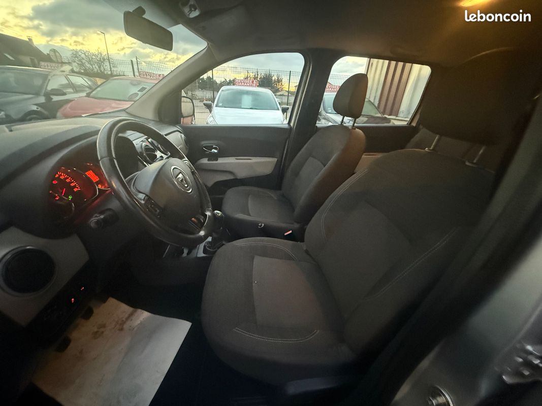 Dacia lodgy 1.2i tce - 16v turbo 115cv silver line 7 places 2016 (image 16)
