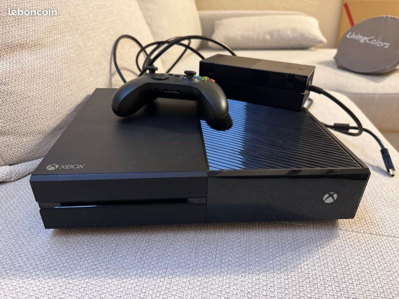 Xboxes (image 1)