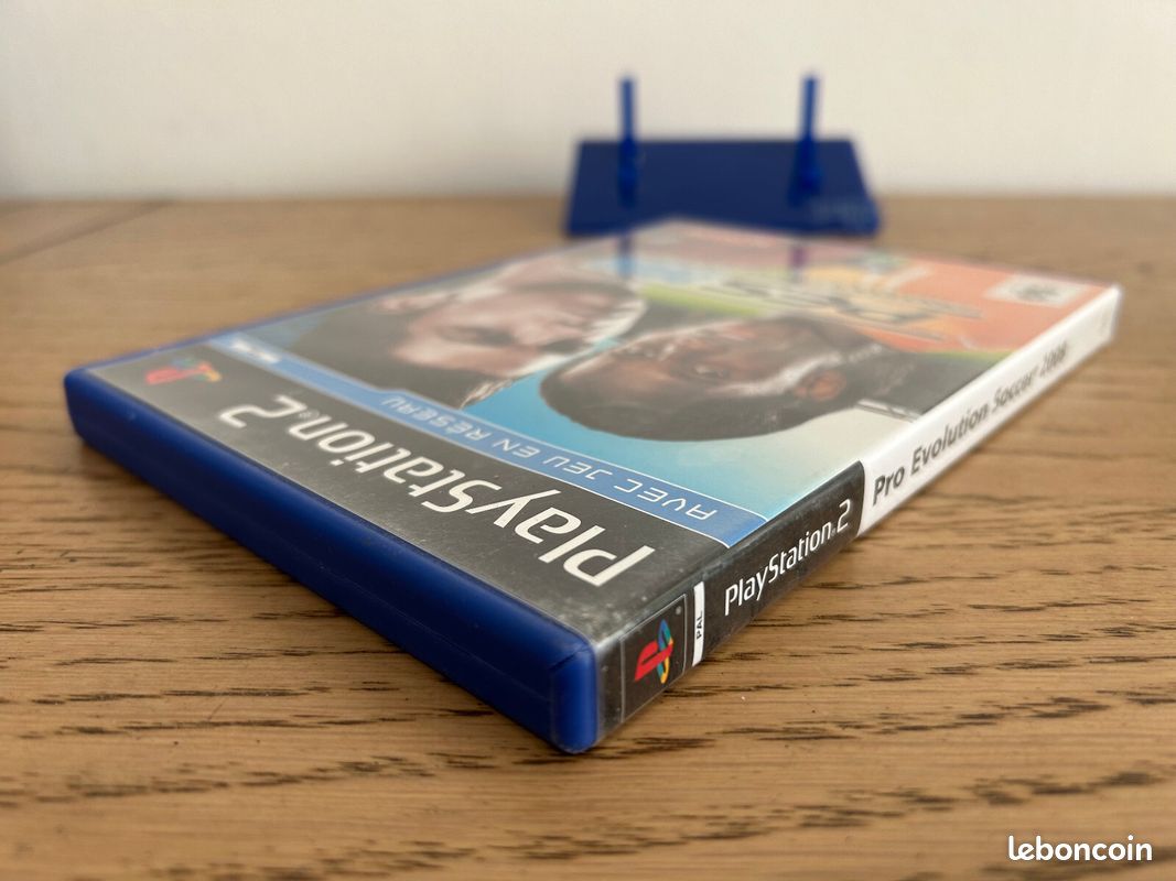 Jeu Pro Evolution Soccer 2008 (PES 2008) - PlayStation 2 (PS2) - Version Française - Complet Bon État
