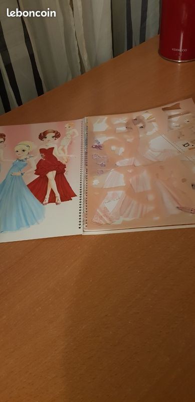Grand cahier de création de mode (image 3)