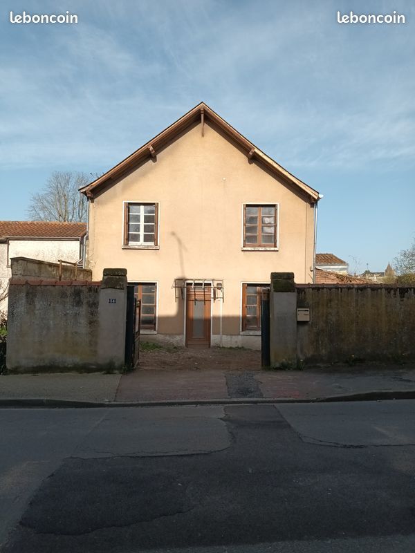 Maison 3 pièces 96 m² · à Loudun · 96 m² · 55 500 €