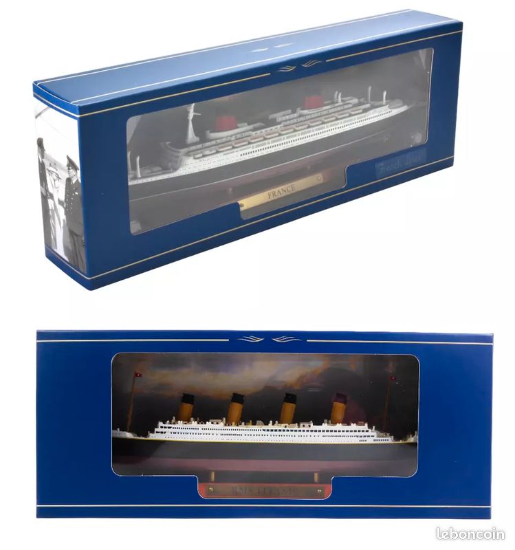 OPO 10 - Ensemble de 2 Répliques Miniatures des célèbres Paquebots transatlantiques Le Normandie + Le RMS Queen Mary échelle 1/1250 Soit 25 cm - PA2 OPO 10 - Ensemble de 2 Répliques Miniatures des célèbres Paquebots transatlantiques Le Normandie + Le RMS Queen Mary échelle 1/1250 Soit 25 cm - PA2