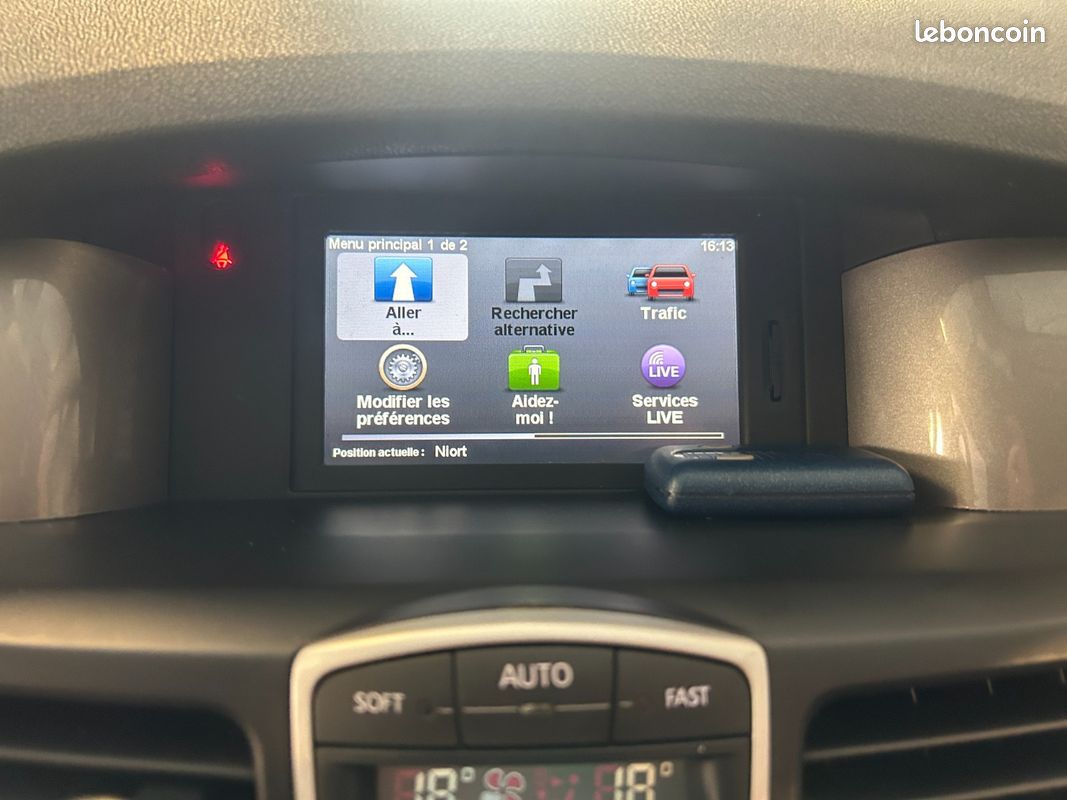 RENAULT LAGUNA 1.5 dCi 110 FAP eco2 Expression Champion (image 26)