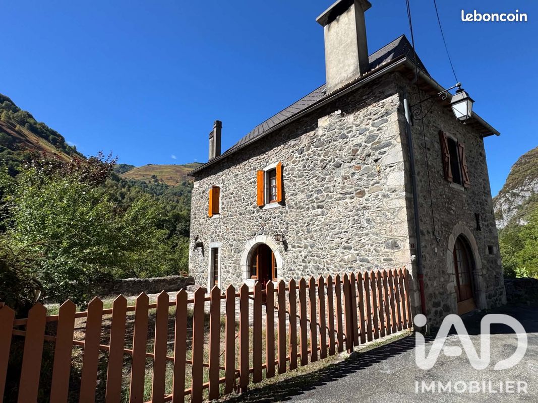 Maison 4 pièces 105 m² · à Urdos · 105 m² · 160 000 €