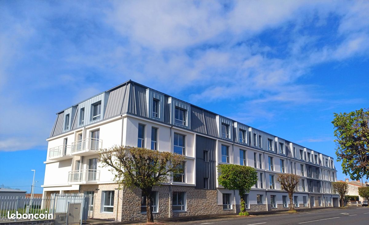 Appartement 1 pièce 27 m² · à Niort · 27 m² · 555 €