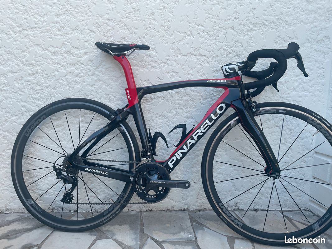 Pinarello Dogma F12 (image 1)