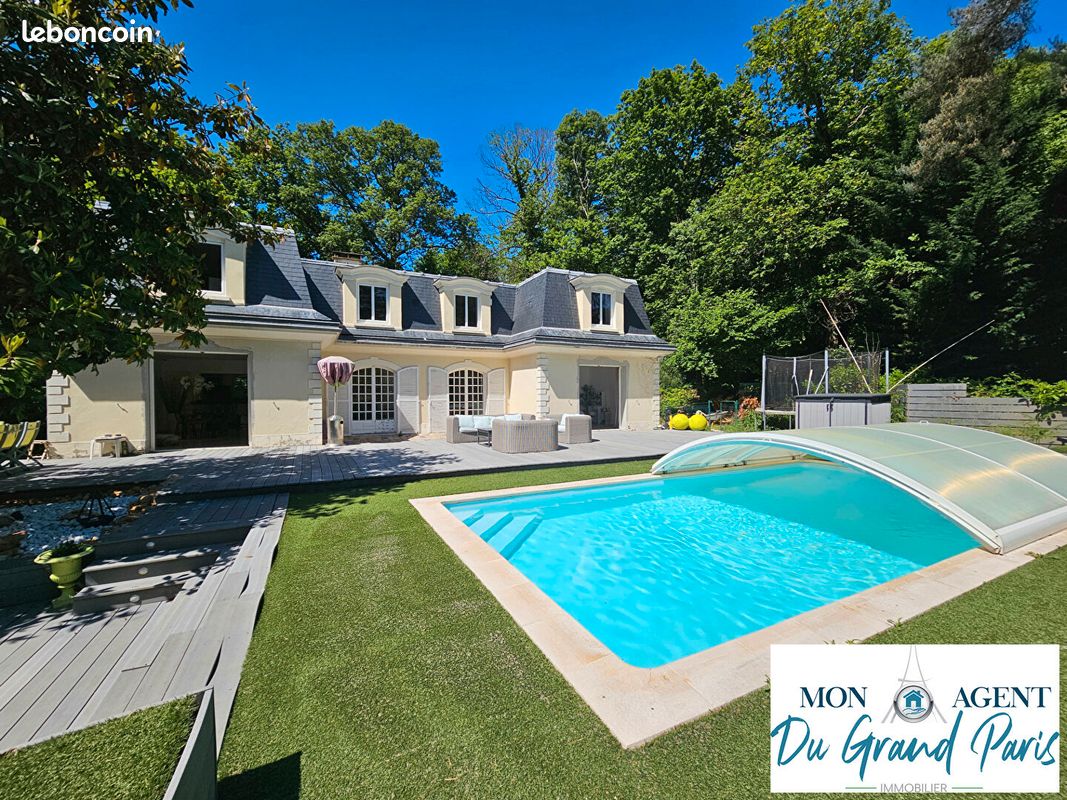 Maison 8 pièces 250 m² · à Verrières-le-Buisson · 250 m² · 1 260 000 €