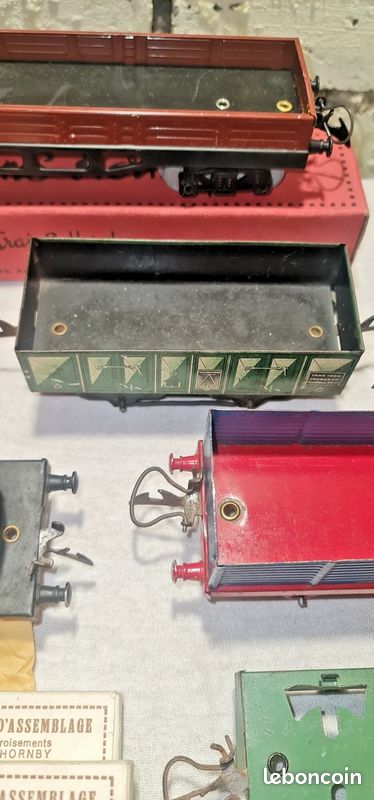 HORNBY MECCANO PARIS 4 BOITES DE 6 BROCHES D ASSEMBLAGE + 9 SANS BOITE VOIE O