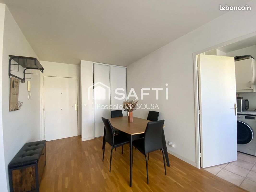 Appartement 2 pièces 43 m² · à Rueil-Malmaison · 43 m² · 1 350 €