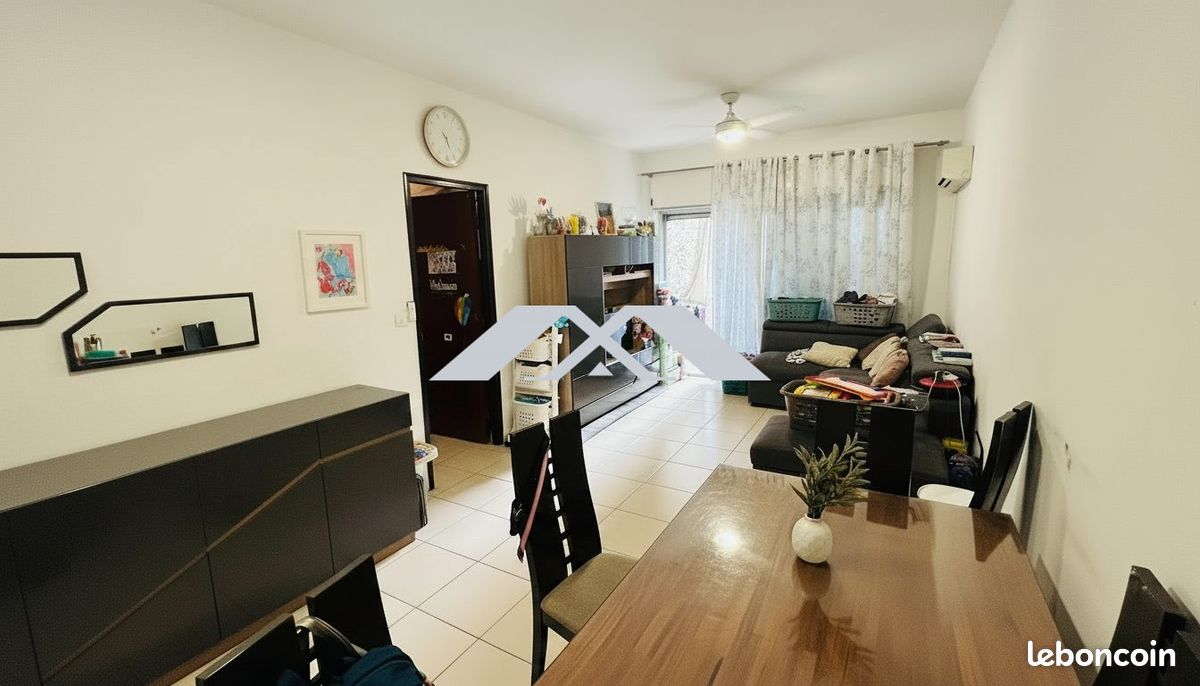 Appartement 3 pièces 83 m² · à Saint-Denis · 83 m² · 215 000 €