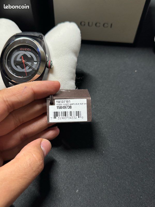 Montre Gucci Sync XXL YA137101 Neuve dans sa boite Montres