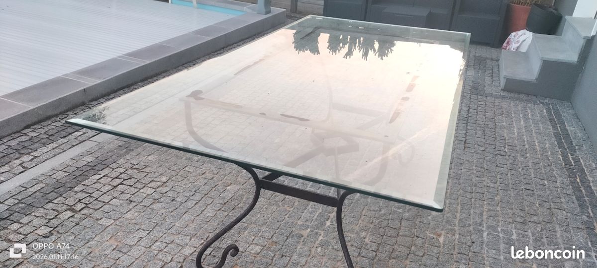 Vends bel ensemble table + 6 chaises en fer forgé travaillé à la main (image 2)