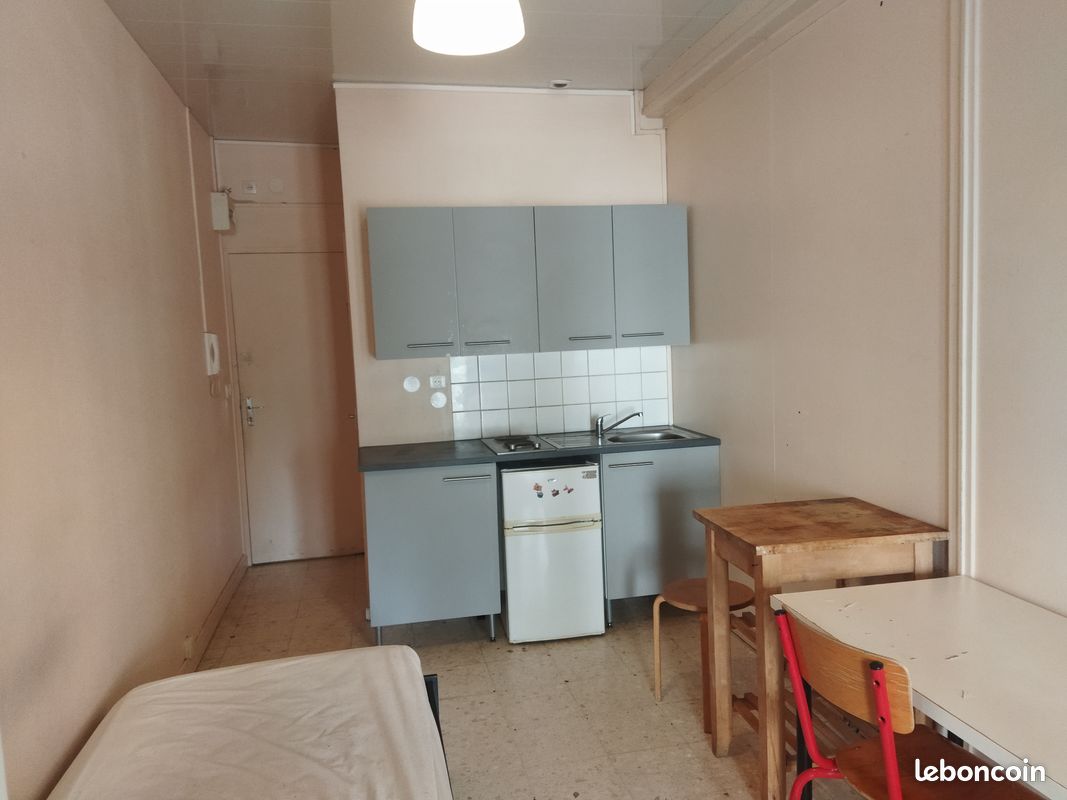 Appartement 1 pièce 17 m² · à Dijon · 17 m² · 360 €