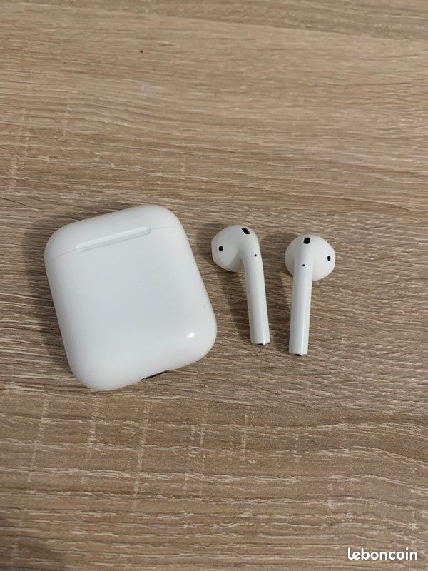 AirPods (2e génération) (image 1)
