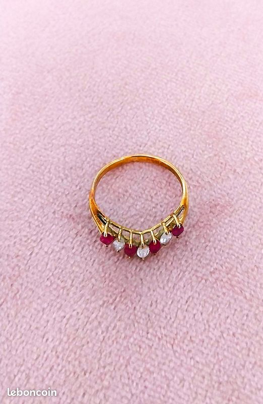 Bague or et rubis (image 3)