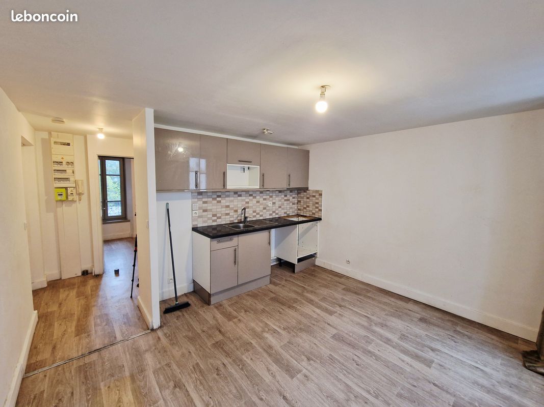 Appartement 2 pièces 29 m² · à Paris · 29,1 m² · 348 €/mois