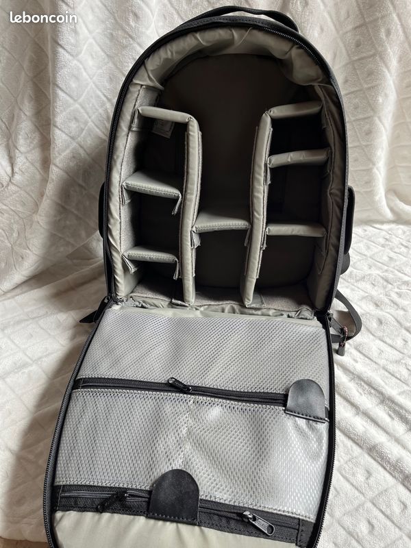 Sac à dos Trekker Lite BP 150 de Lowepro pour appareil photo sans miroir (LP37469) - Gris | Best Buy Canada