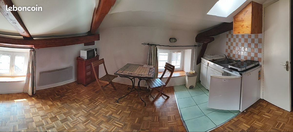 Appartement 1 pièce 20 m² · à Issoire · 20 m² · 300 €/mois