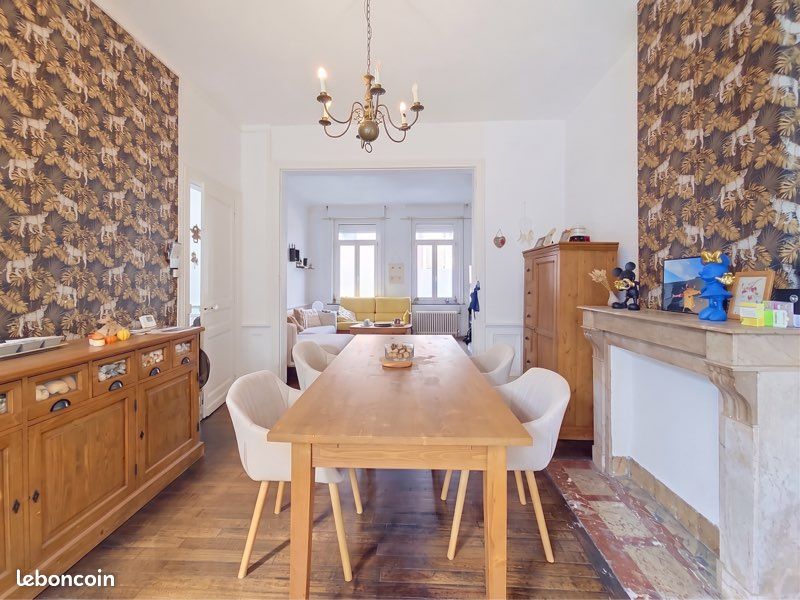Maison 5 pièces 155 m² · à Lens · 155 m² · 220 000 €