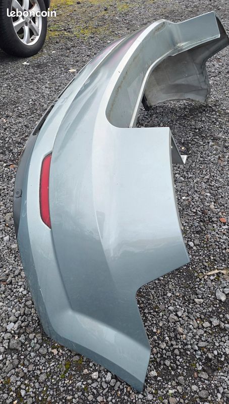 Pare-choc arrière Ford Mondeo 2009 (image 2)