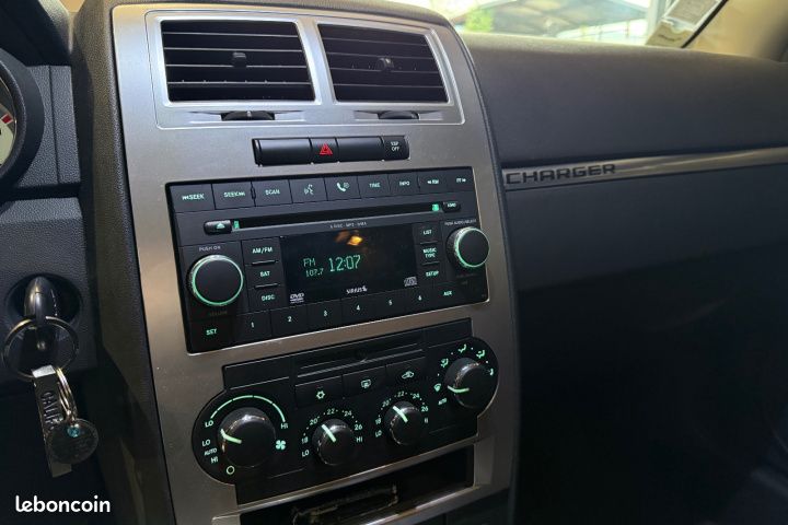 DODGE CHARGER II 5.7 V8 370 RT - 100Ch - Garantie 12 mois (image 19)