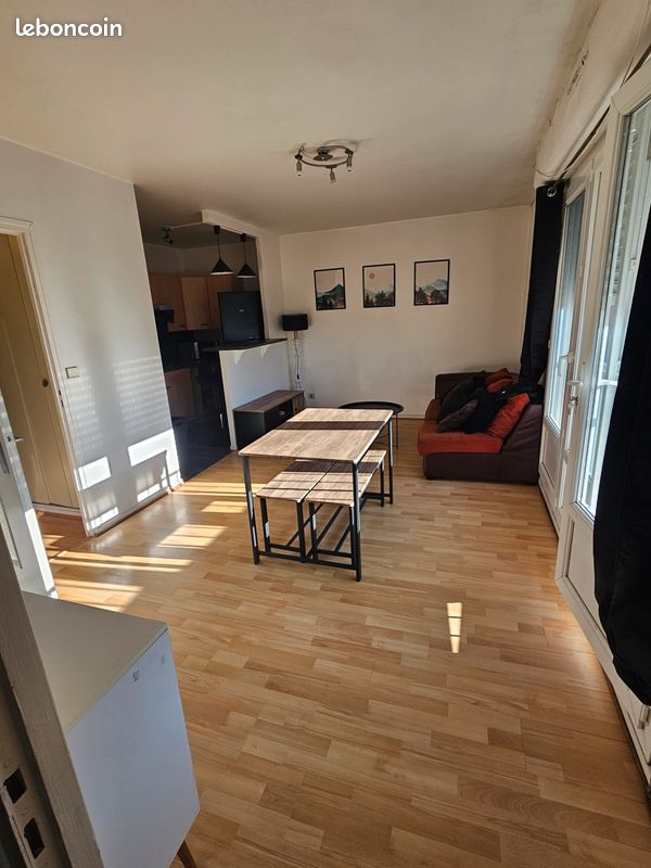 Appartement 2 pièces 37 m² · à Lorient · 37 m² · 660 €