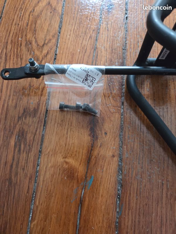 Porte bagage Decathlon 900 ultra léger Équipements vélos