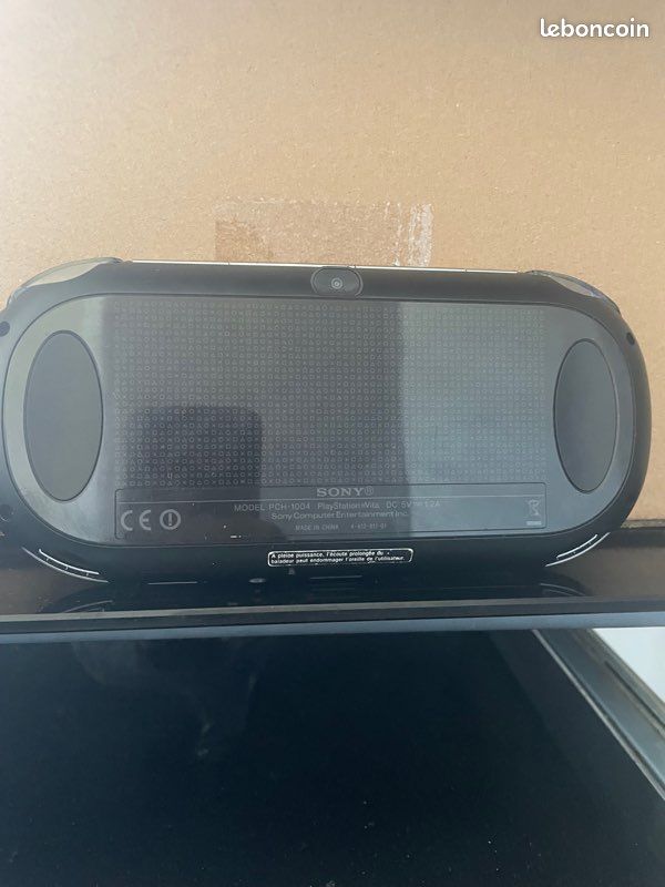 Ps vita model 1004 Oled (image 8)