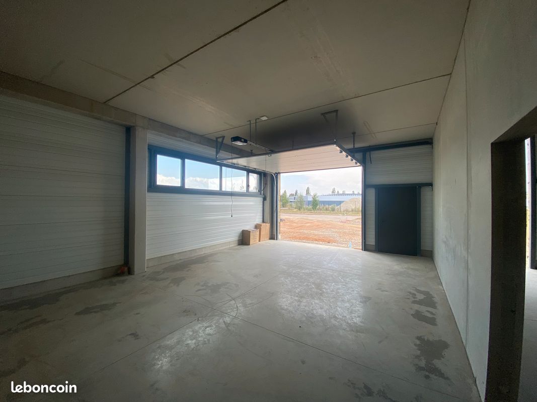 Location BOXS – Stockage et Stationnement de Camping-car / véhicules · à Rosheim · 305 €/mois